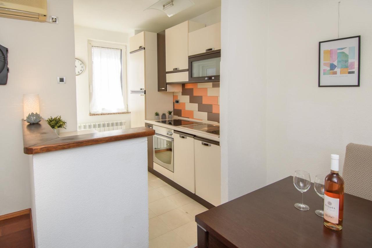 Apartment Stefi Poreč Eksteriør bilde