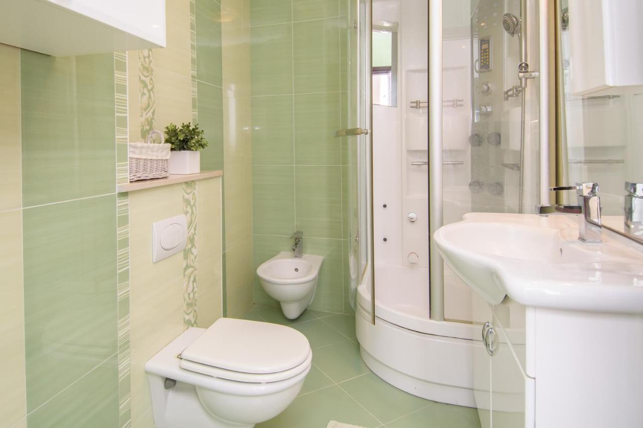 Apartment Stefi Poreč Eksteriør bilde